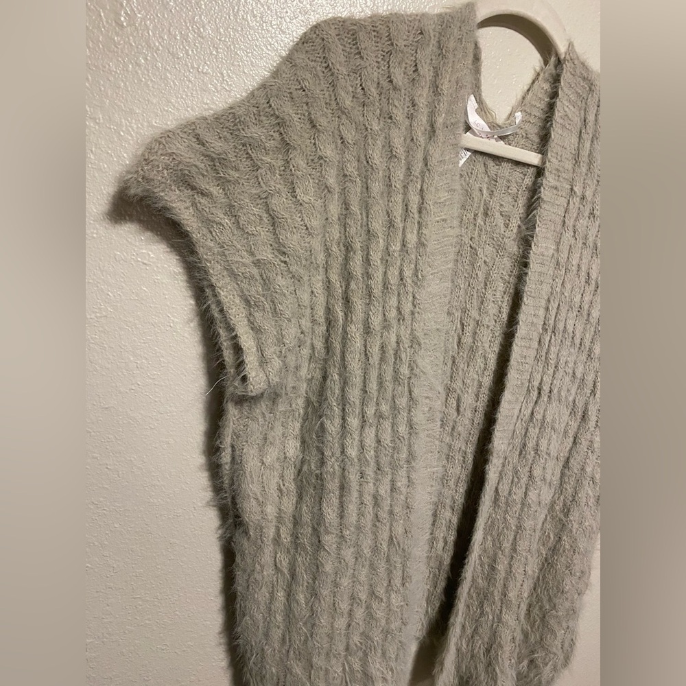 LC Lauren Conrad Gray Ribbed Open Front Sweater Vest | Cozy Layering Cardigan - Picture 4 of 6